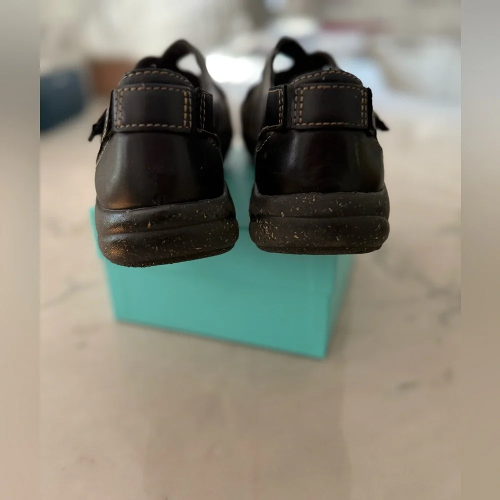 Clark’s Roseville Strap Mary Jane Shoes Sz 8.5M
